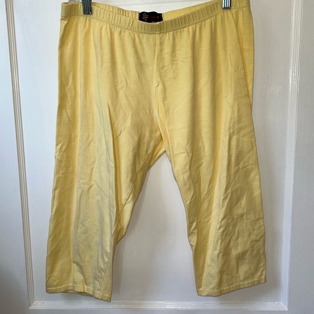 Insanity Knee-length Leggings